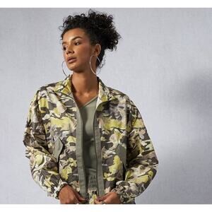 Nike Size XS Zip Front $110 Women's Sportswear Oversized fit Woven Jacket RARE